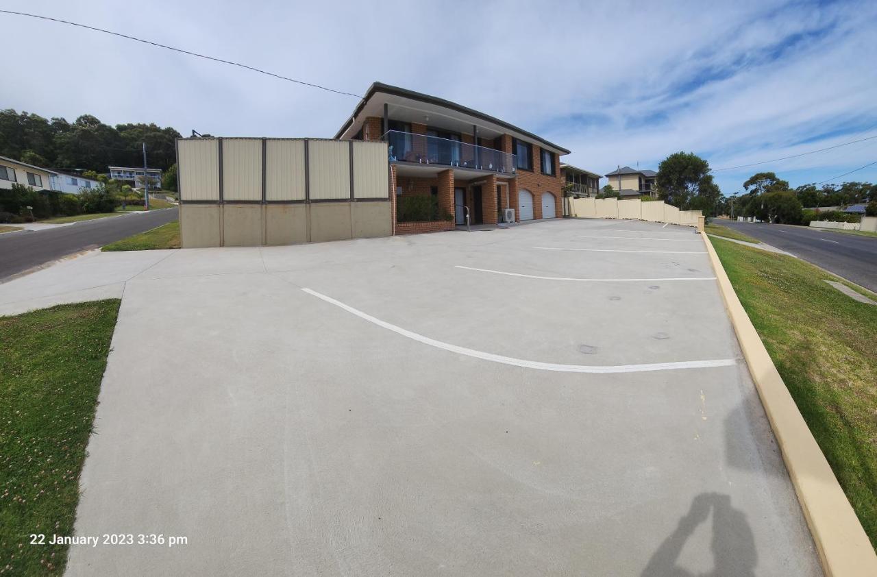 Traplins Accomodation Lakes Entrance Exterior foto